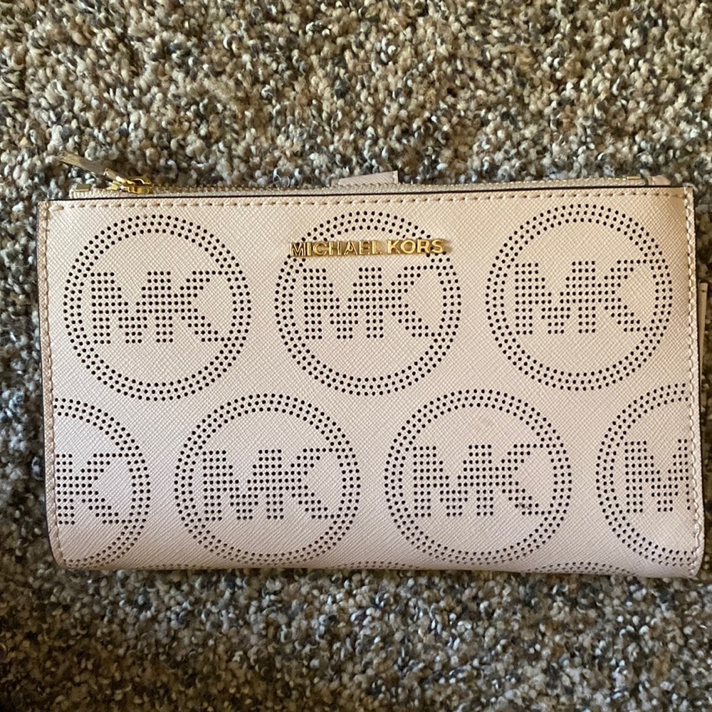 pink Michael kors wallet